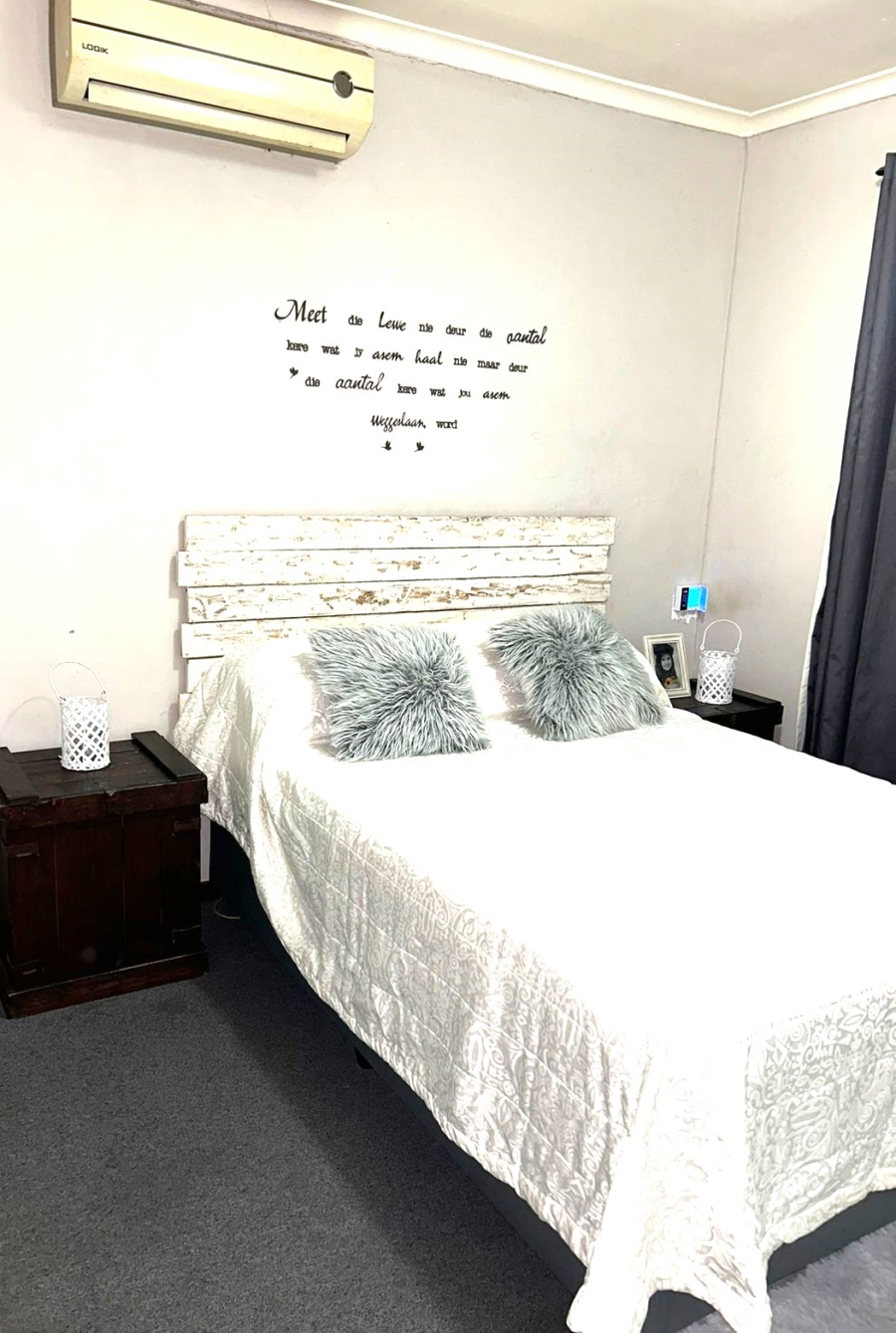 2 Bedroom Property for Sale in Protea Village Western Cape